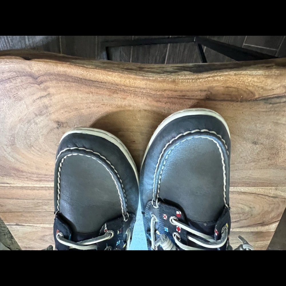 Sperry Topsiders - Picture 2 of 6